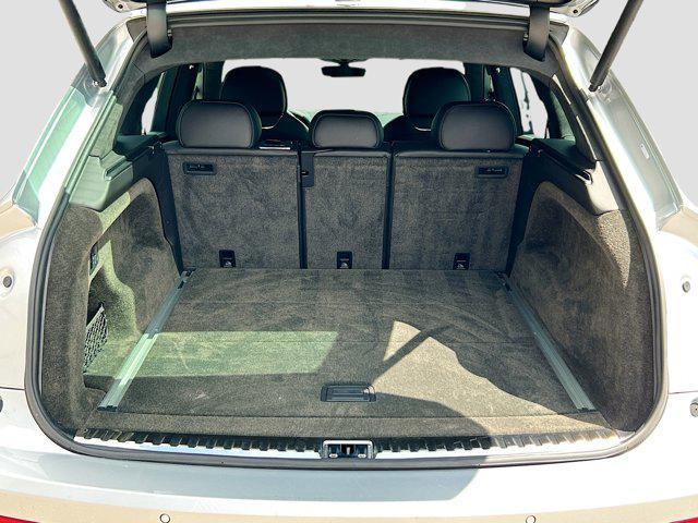 used 2021 Bentley Bentayga car, priced at $113,929