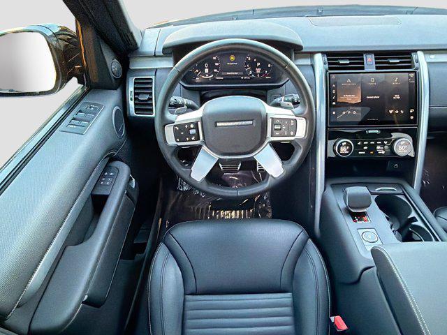 used 2025 Land Rover Discovery car, priced at $59,242