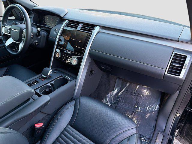 used 2025 Land Rover Discovery car, priced at $59,242