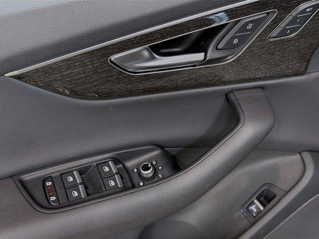 used 2025 Audi Q7 car, priced at $48,987