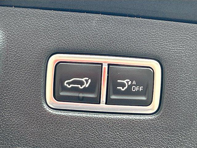 used 2025 Kia Sorento Hybrid car, priced at $40,997