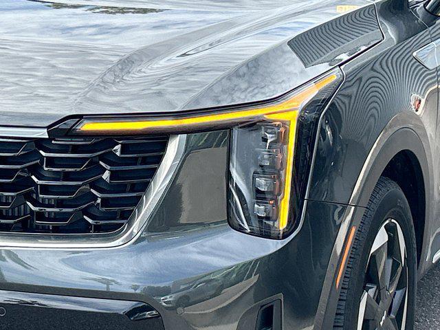 used 2025 Kia Sorento Hybrid car, priced at $40,997