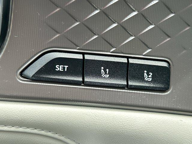 used 2025 Kia Sorento Hybrid car, priced at $40,997