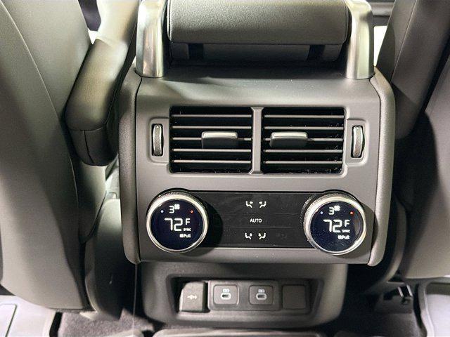 new 2026 Land Rover Discovery car, priced at $77,651