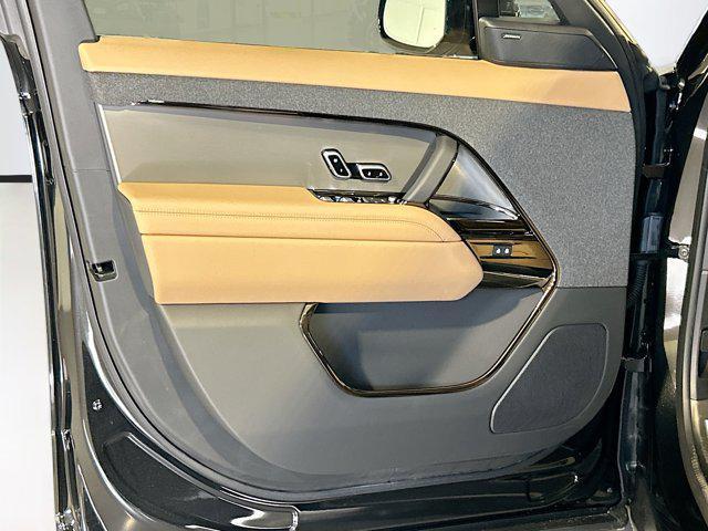 new 2025 Land Rover Range Rover Sport car, priced at $92,715