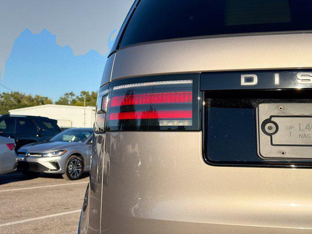 used 2024 Land Rover Discovery car, priced at $40,532