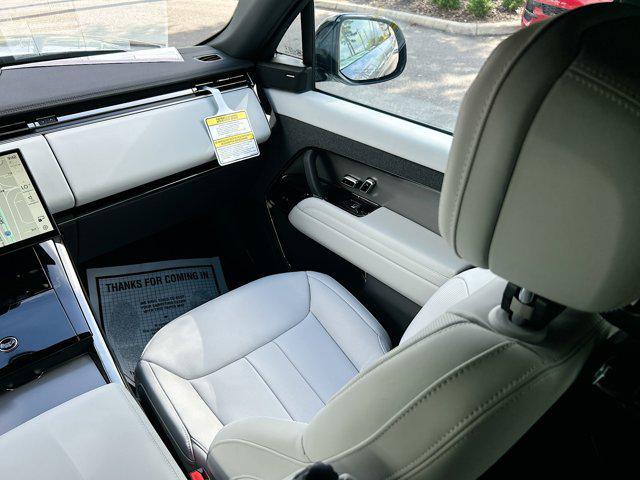 new 2025 Land Rover Range Rover Sport car, priced at $91,825