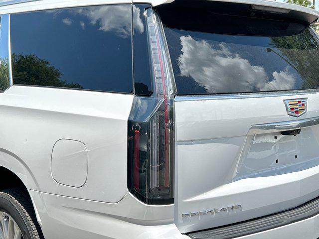 used 2025 Cadillac Escalade ESV car