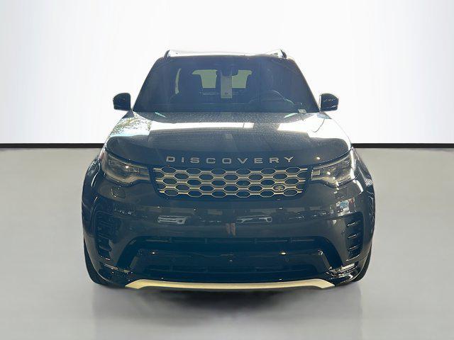 new 2025 Land Rover Discovery car, priced at $88,668