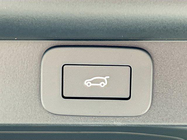 new 2025 Land Rover Range Rover car, priced at $135,000