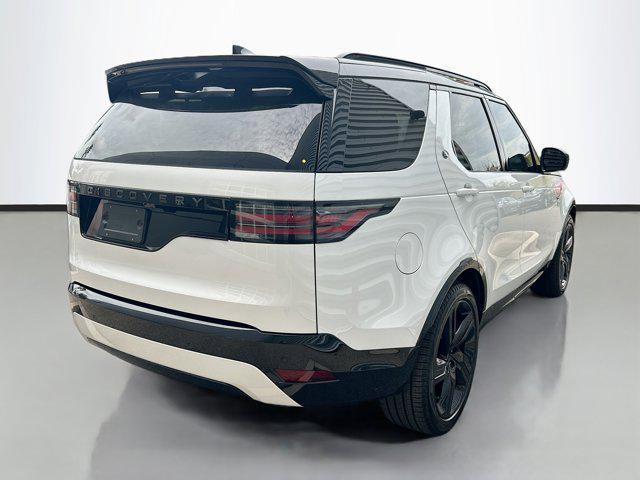 new 2025 Land Rover Discovery car, priced at $77,868