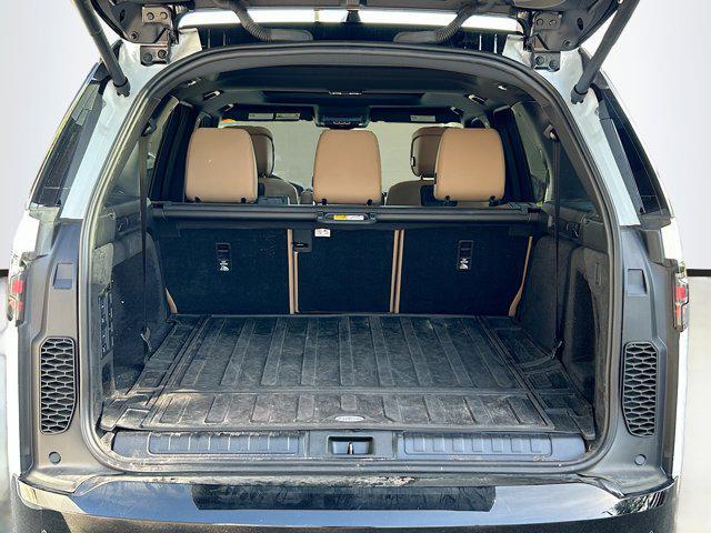 used 2025 Land Rover Discovery car, priced at $62,210