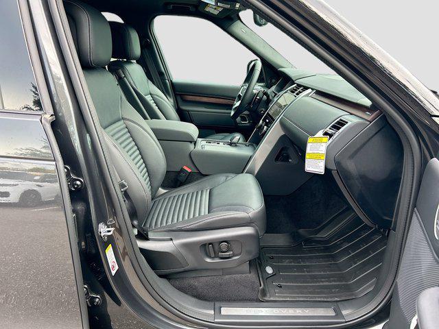 new 2025 Land Rover Discovery car, priced at $77,178