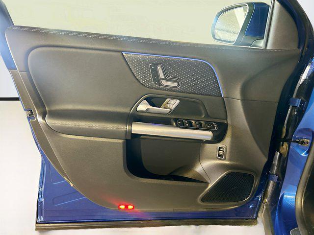 used 2025 Mercedes-Benz GLA 250 car, priced at $39,950