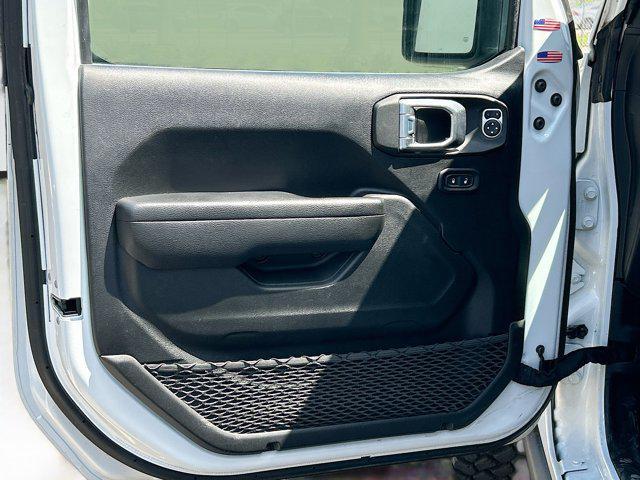 used 2022 Jeep Gladiator car, priced at $32,994