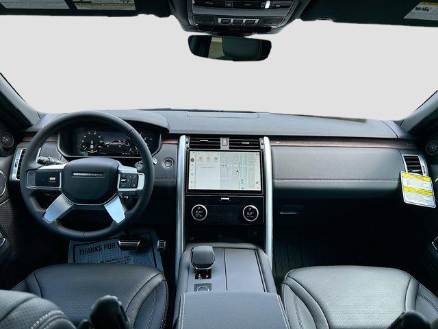 new 2025 Land Rover Discovery car, priced at $70,828
