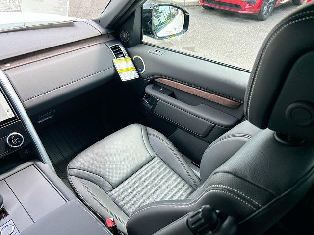 new 2025 Land Rover Discovery car, priced at $70,828
