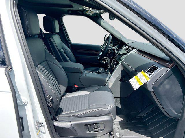 new 2025 Land Rover Discovery car, priced at $70,828