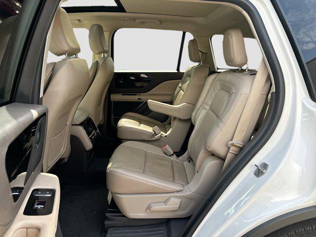 used 2022 Lincoln Aviator car, priced at $37,018