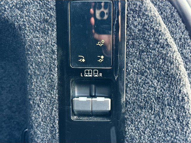 used 2023 Land Rover Range Rover car, priced at $84,991