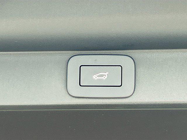 new 2025 Land Rover Range Rover car, priced at $149,405