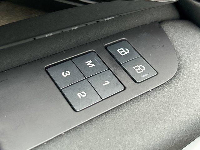 used 2025 Land Rover Discovery car, priced at $58,860