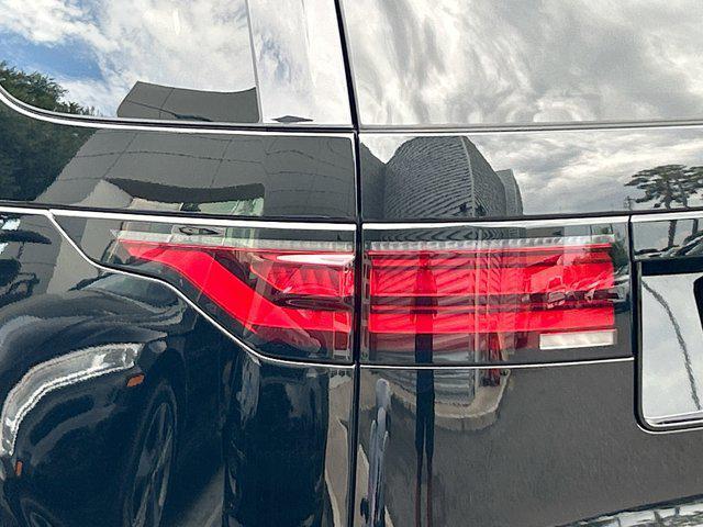 used 2025 Land Rover Discovery car, priced at $58,860