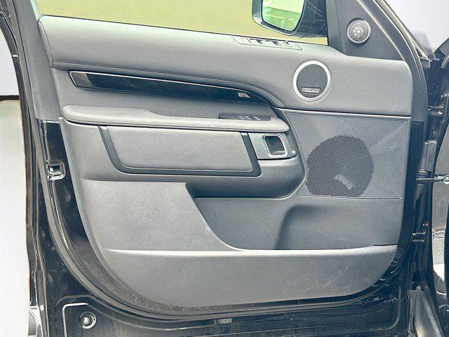used 2025 Land Rover Discovery car, priced at $58,860