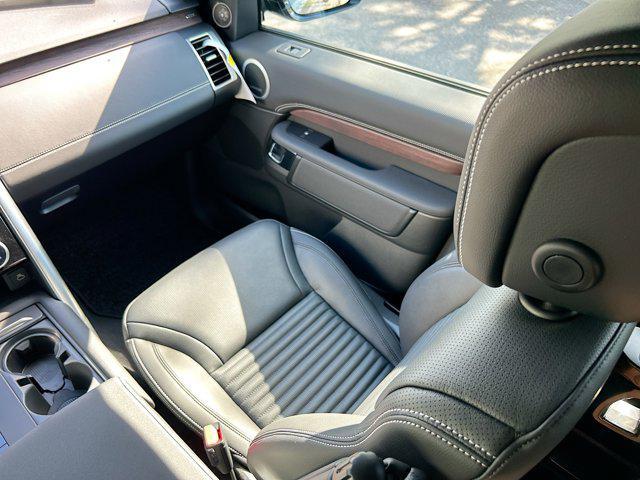 new 2025 Land Rover Discovery car, priced at $71,778