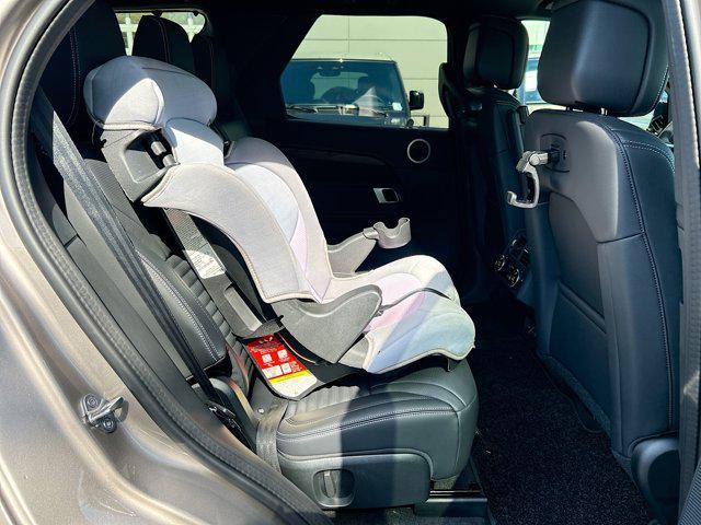 new 2025 Land Rover Discovery car, priced at $71,778