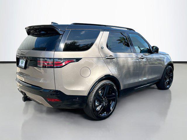 new 2025 Land Rover Discovery car, priced at $71,778