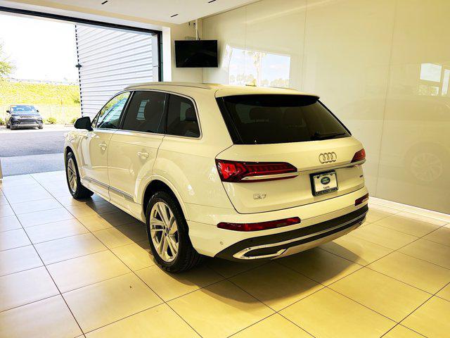 used 2023 Audi Q7 car, priced at $43,989