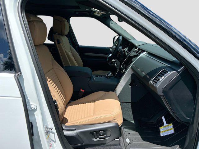 new 2025 Land Rover Discovery car, priced at $82,578