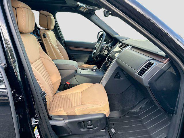 new 2025 Land Rover Discovery car, priced at $73,628