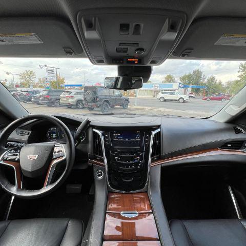 used 2018 Cadillac Escalade ESV car, priced at $31,999