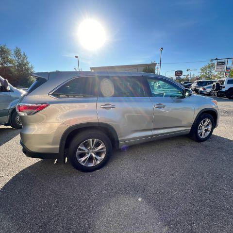 used 2014 Toyota Highlander car, priced at $17,499