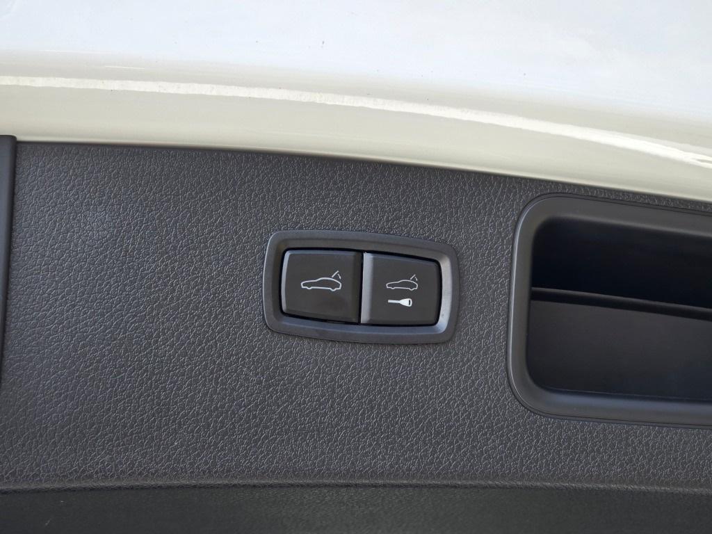 used 2021 Porsche Macan car, priced at $43,490