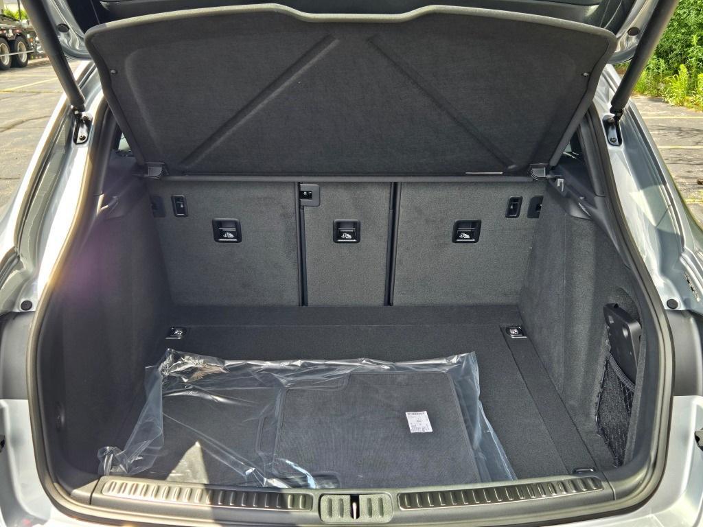 new 2025 Porsche Macan car, priced at $76,525