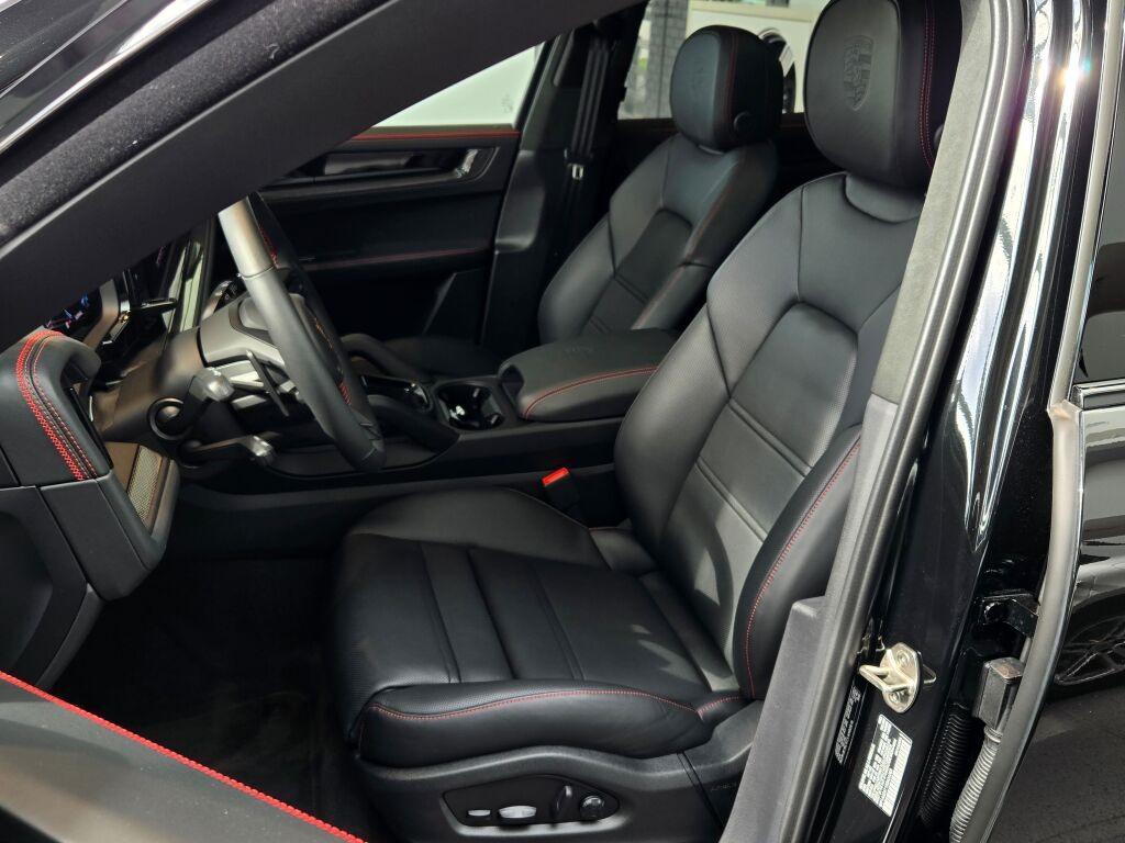 new 2025 Porsche Cayenne car, priced at $165,885