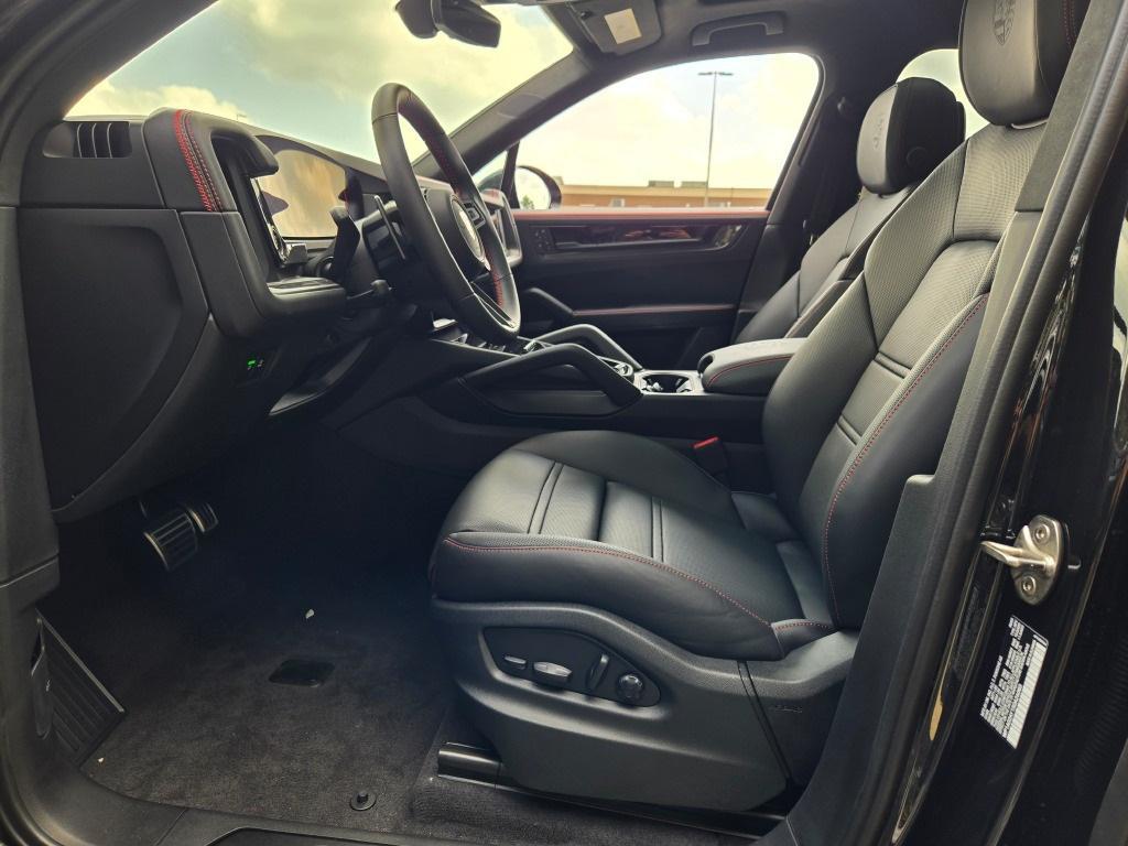 new 2025 Porsche Cayenne car, priced at $165,885