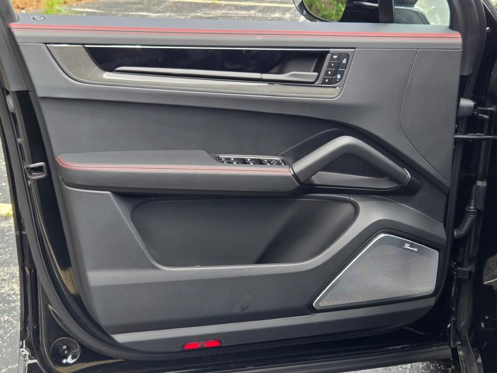 new 2025 Porsche Cayenne car, priced at $165,885