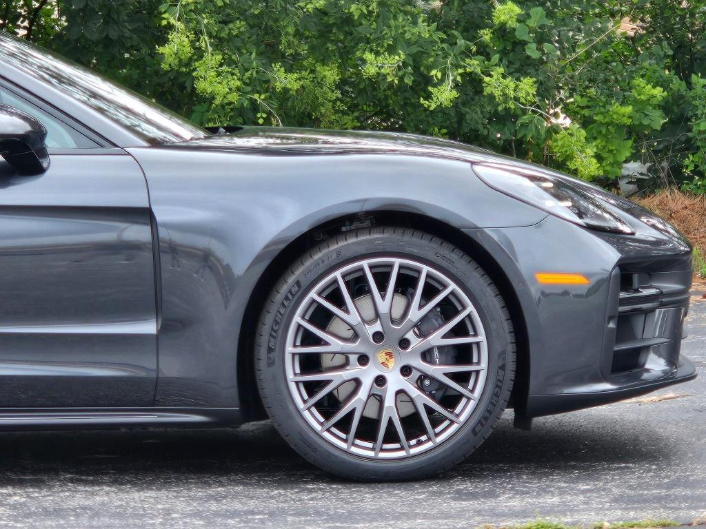 new 2025 Porsche Panamera car, priced at $141,945