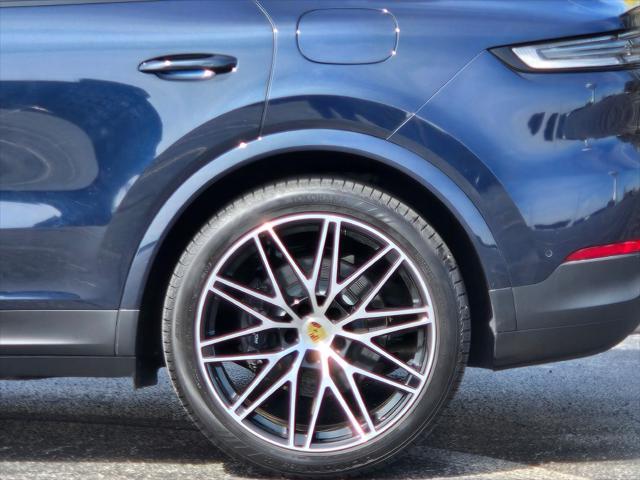 used 2024 Porsche Cayenne E-Hybrid car