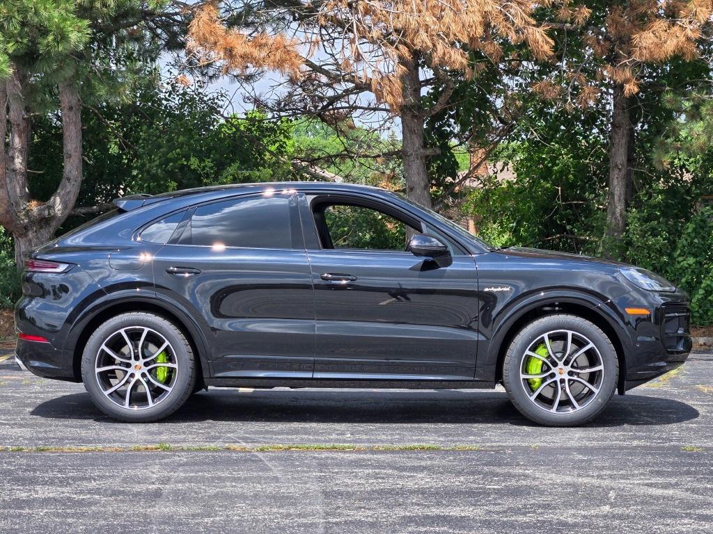 new 2025 Porsche Cayenne car, priced at $129,065