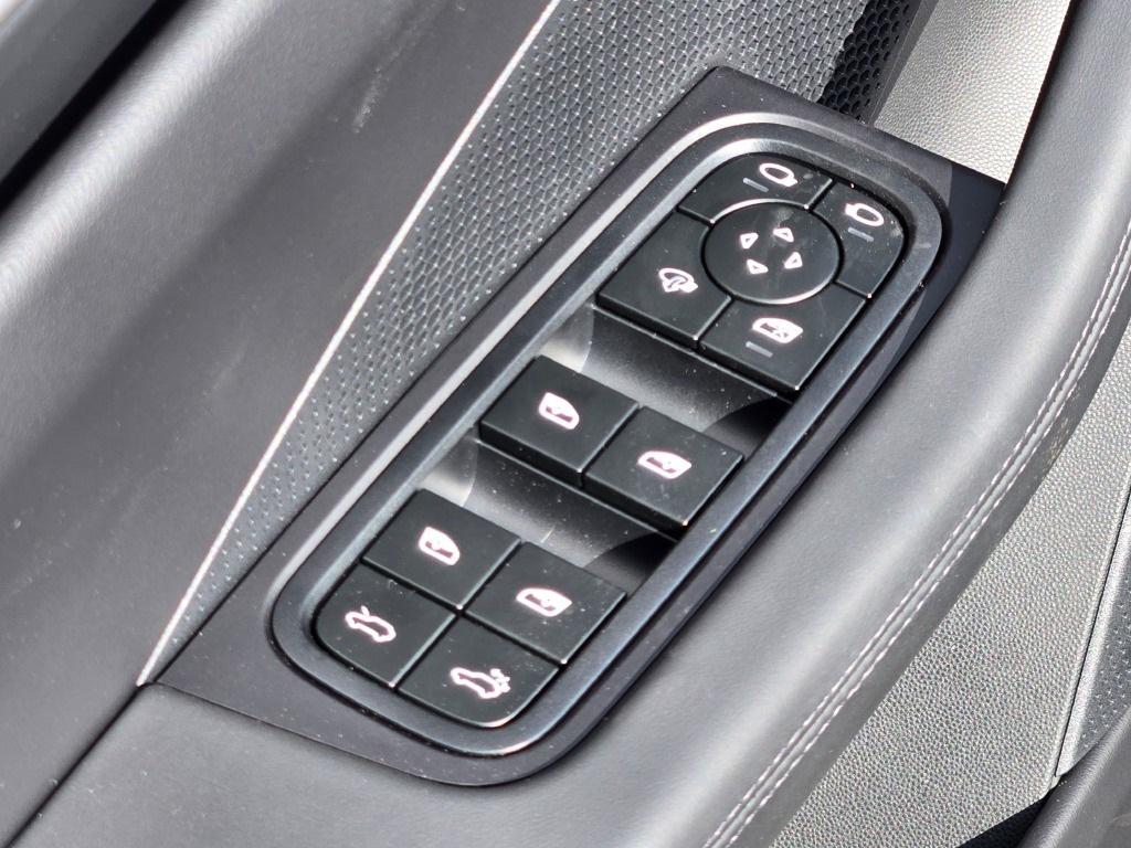 new 2025 Porsche Macan car, priced at $101,525