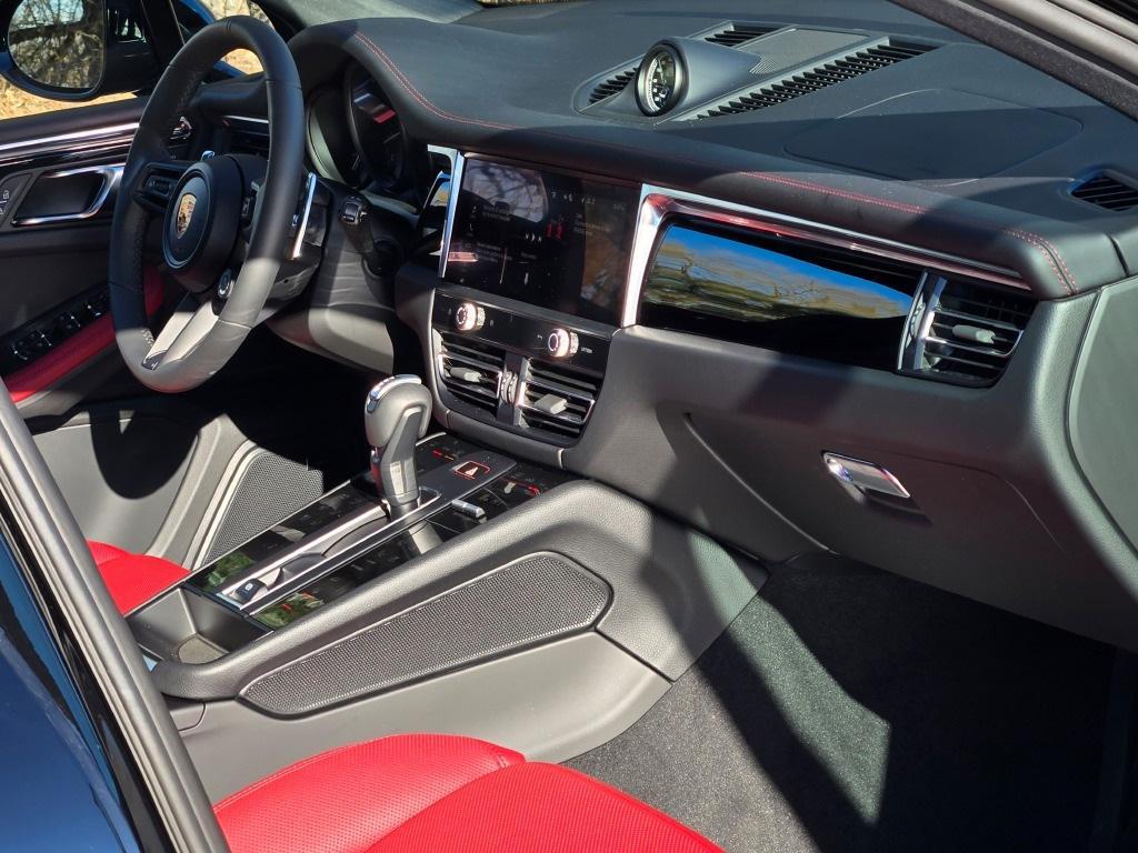 new 2025 Porsche Macan car, priced at $95,565