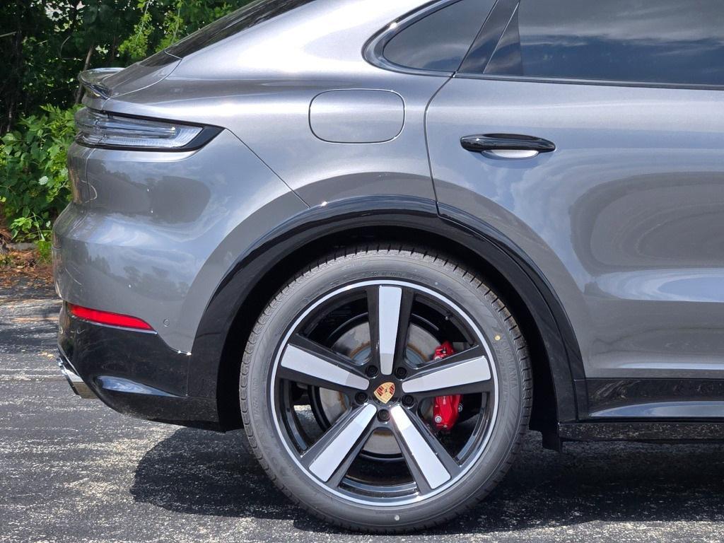 new 2025 Porsche Cayenne car, priced at $157,705