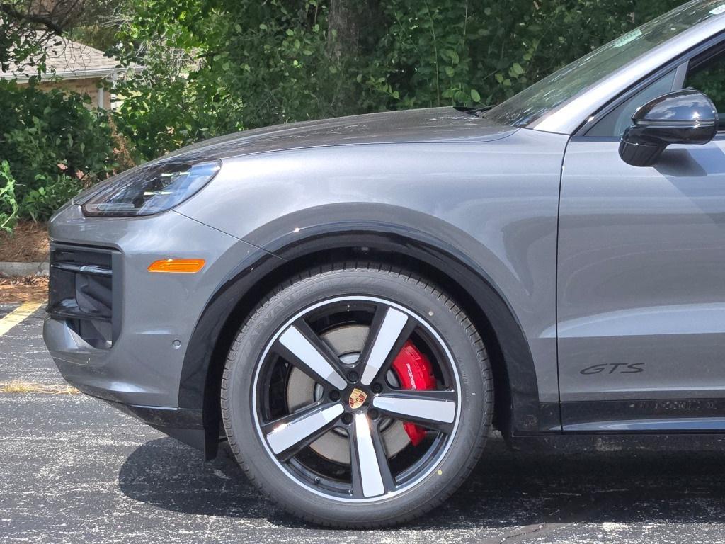 new 2025 Porsche Cayenne car, priced at $157,705