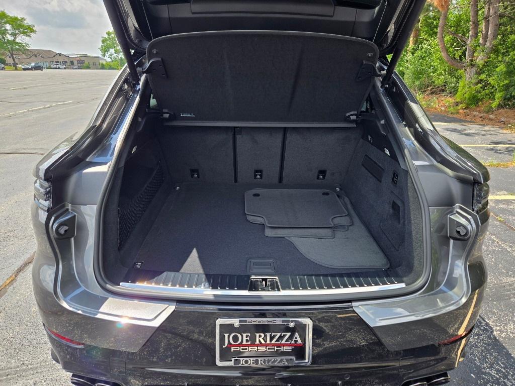new 2025 Porsche Cayenne car, priced at $157,705