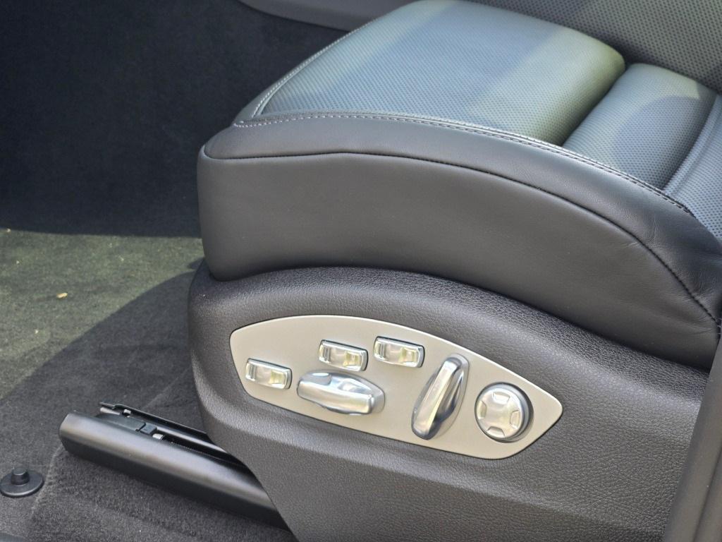 new 2025 Porsche Macan car, priced at $98,675